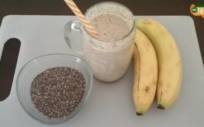 Licuado de plátano con avena y chía