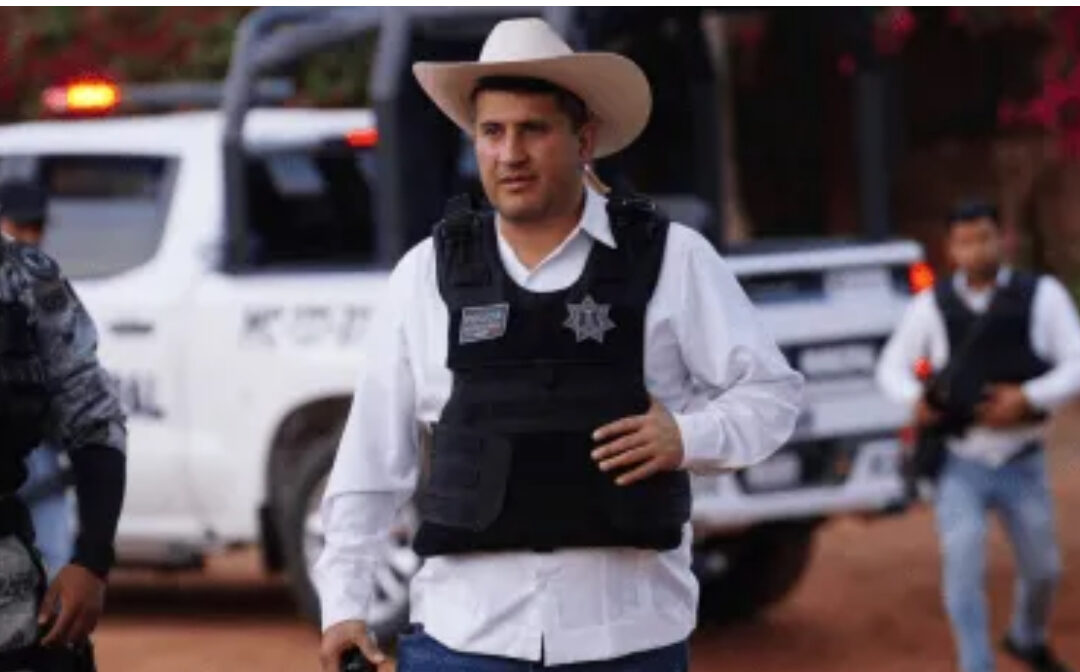 Asesinato de Carlos Manzo: identifican al sujeto que le disparó al alcalde; tenía 17 años